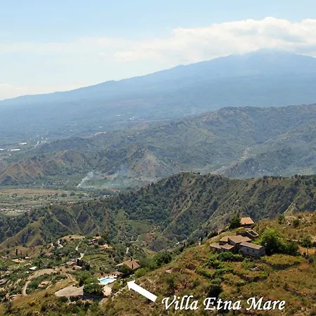 Hébergement de vacances Etna Mare - Pool In Peaceful Location With Breathtaking Views Of The Sea, Mt Etna & - *